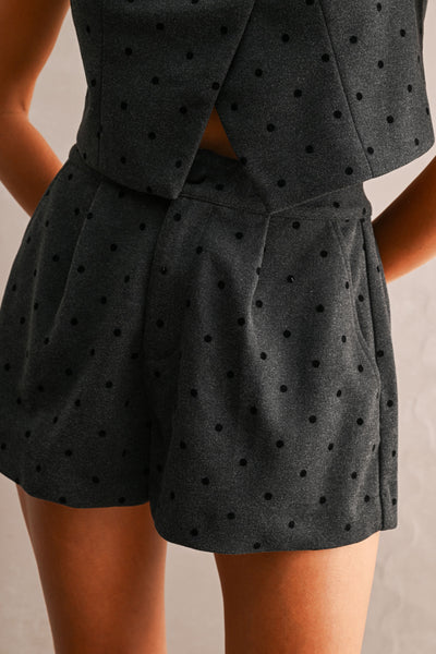 Short lunares