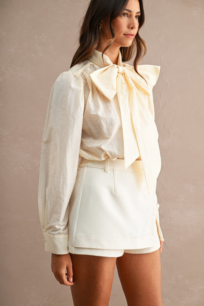 Blusa corta cinta cuello