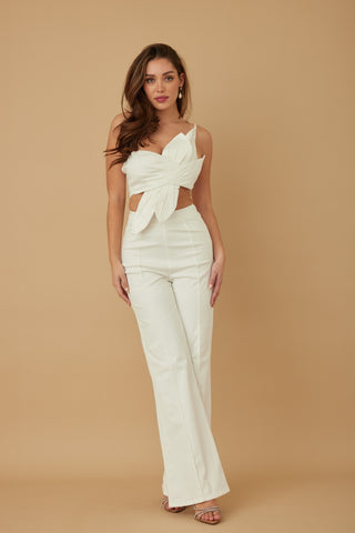 Blusa strapless asimetrica
