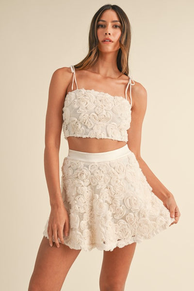 Falda  mini aplicación floral