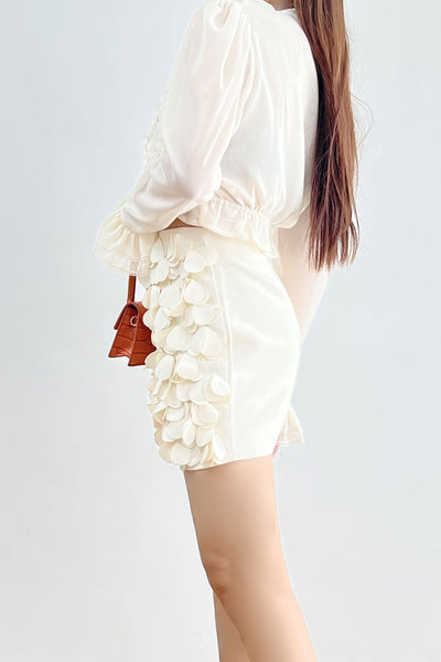 Falda mini hojas 3D