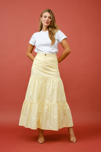 Falda maxi corte