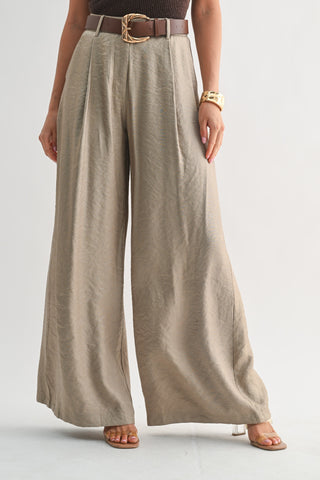 Pantalon  satinado con cinto