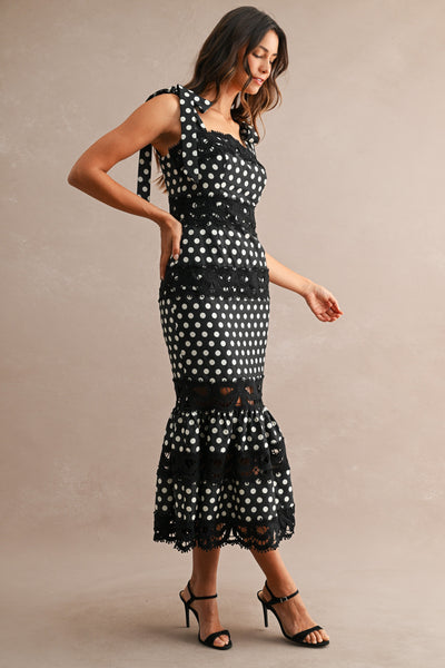 Vestido midi con corte sirena