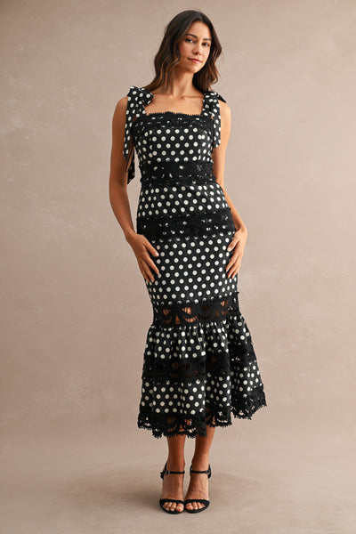 Vestido midi con corte sirena