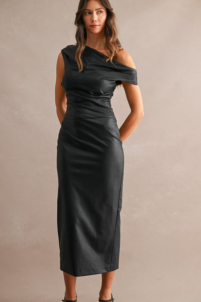 Vestido largo vinipiel a los hombros