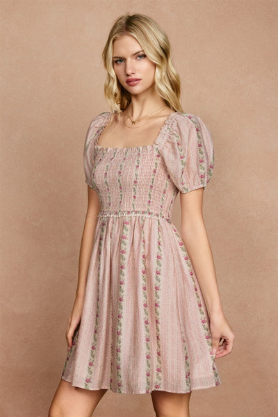 Vestido mini con flores