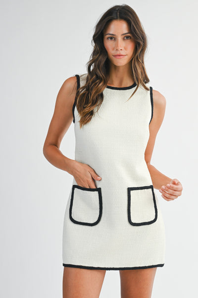 Vestido mini bordes negros